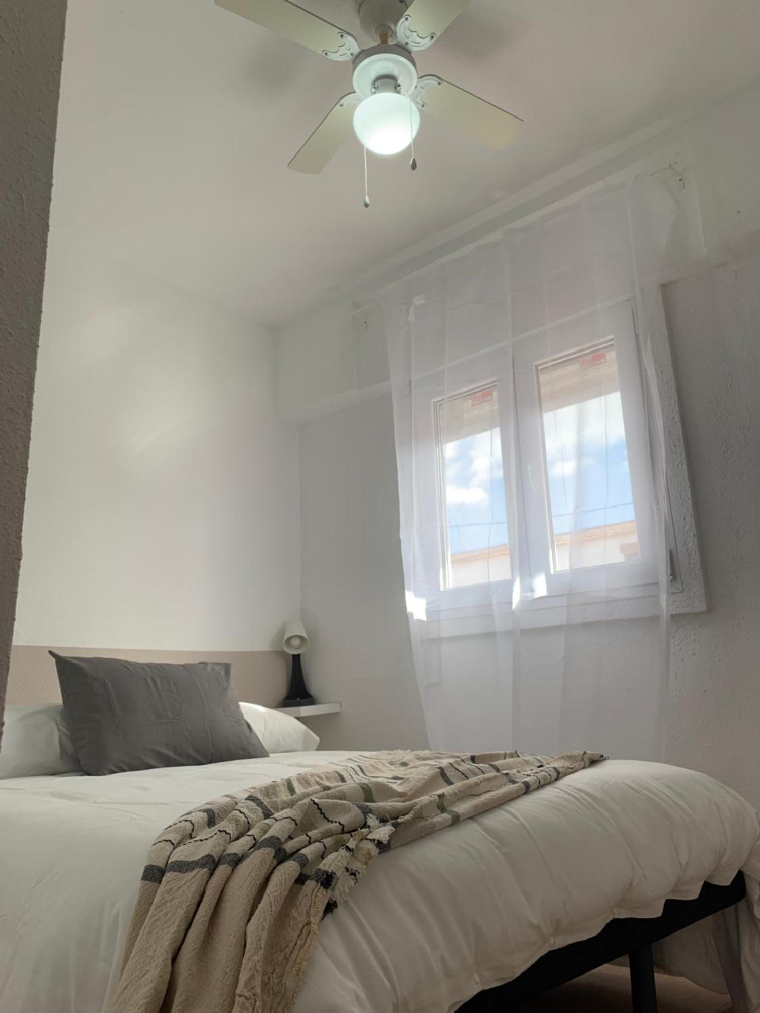Mejorana Habitaciones Madrid Luaran gambar